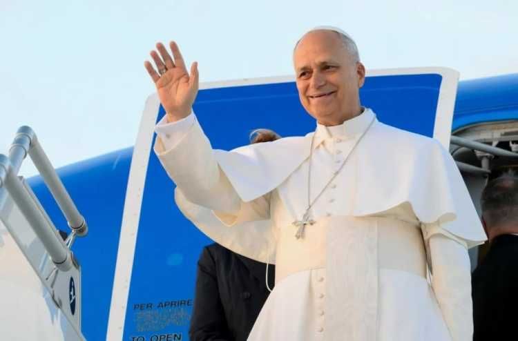 León XIV reapareció tras la operación y los médicos dicen que puede viajar a la Argentina