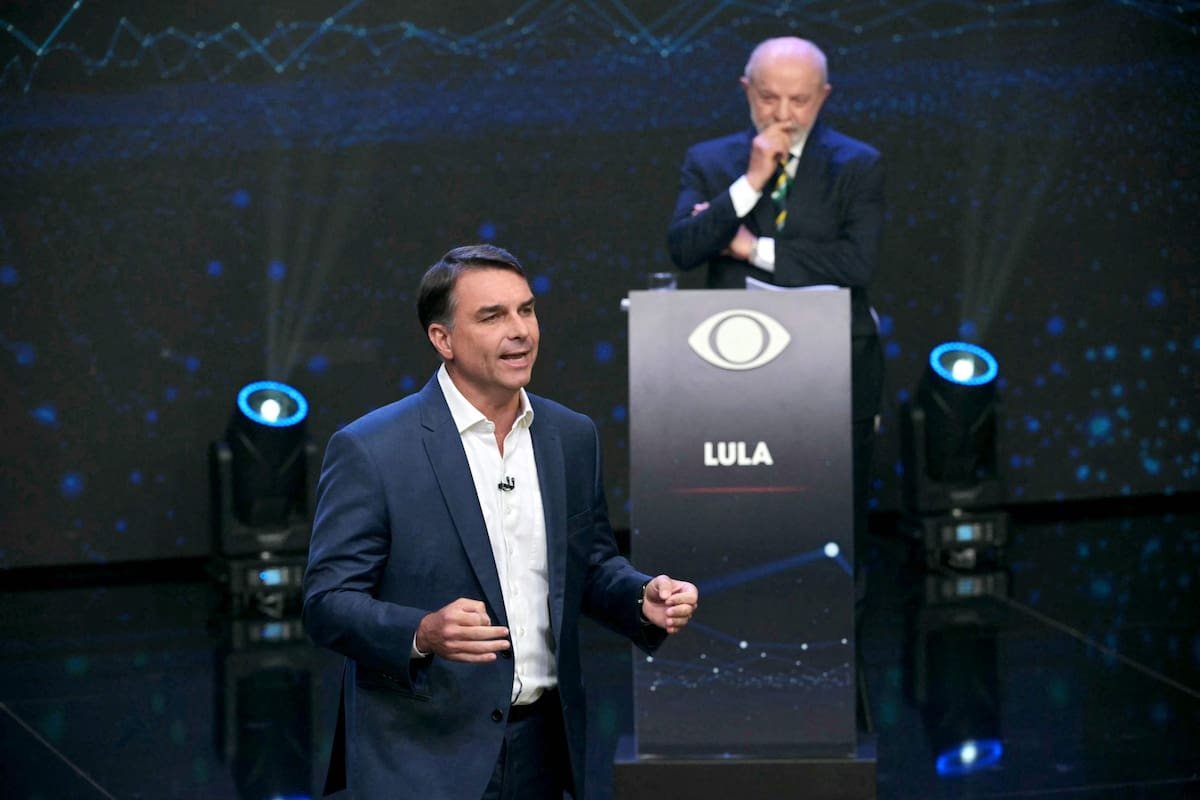 Flávio Bolsonaro no reconoce la derrota y pedirá anular el balotaje: el eje es la prórroga de dos horas que firmó un juez del Supremo